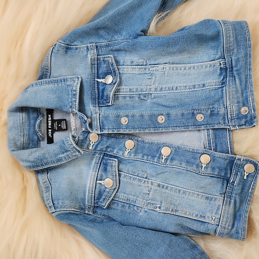 Joe Fresh Jean jacket - Picture 4 of 6